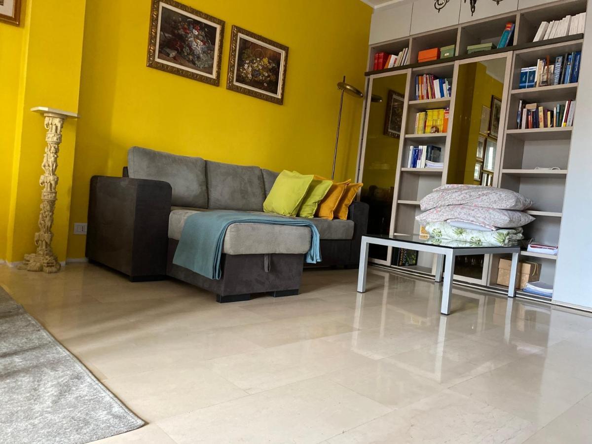 Giulia's In Bicocca Apartment